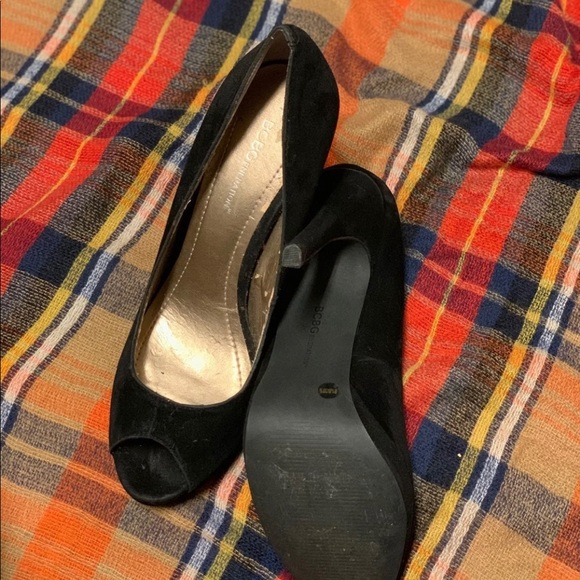 Suede BCBGeneration open toe pumps - Picture 2 of 3